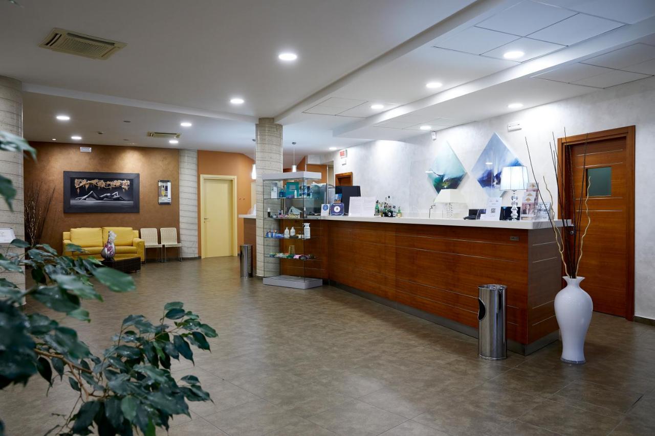Hotel Concorde Camerano Εξωτερικό φωτογραφία