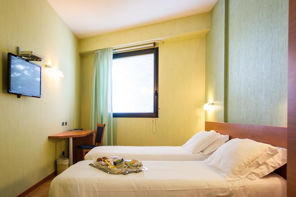 Hotel Concorde Camerano Εξωτερικό φωτογραφία